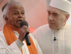 Father Anthony Elenjimittam at Swami Roberto’s Darshan